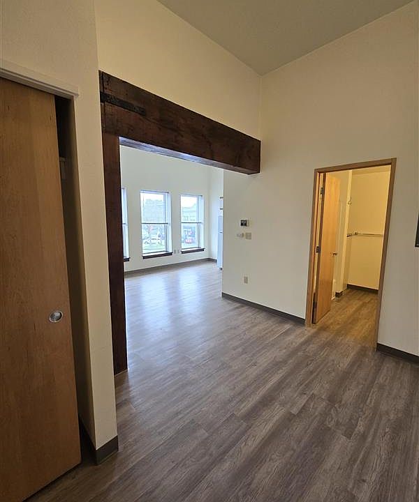 1st image of 1133 Railroad Ave #315