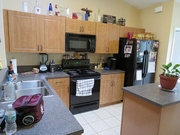 3rd image of 3005 Hawthorne Pl
