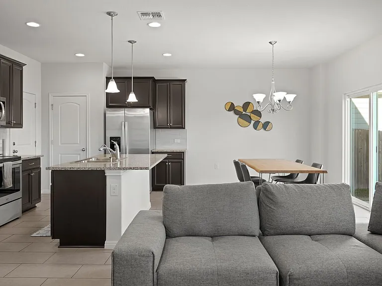 13005 Foreston Dr — Photo 8