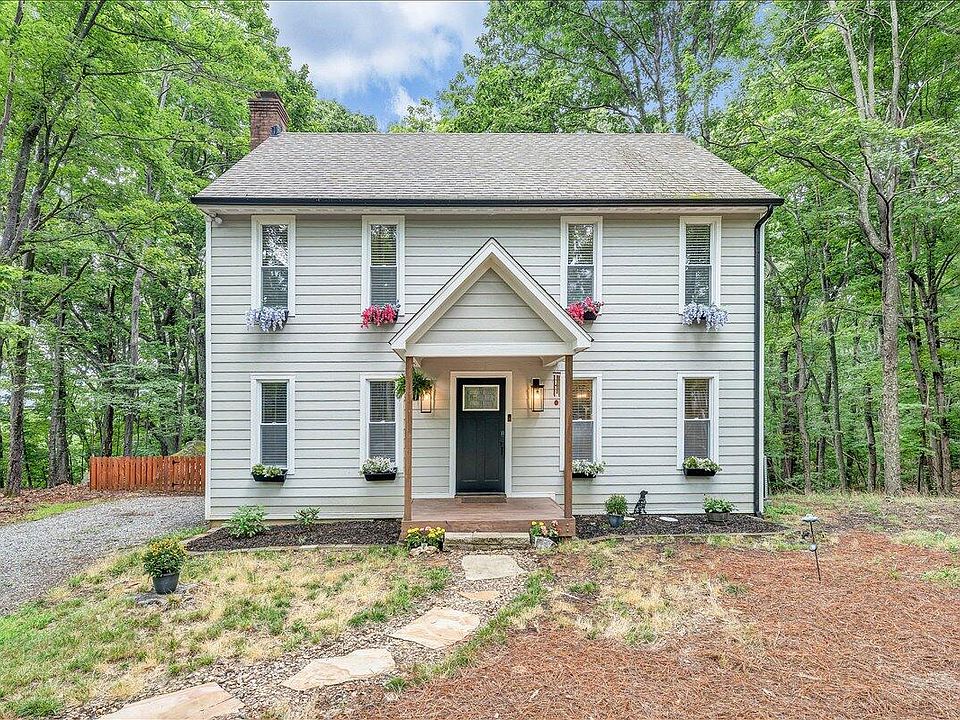 1st image of 20 Ledges Cir