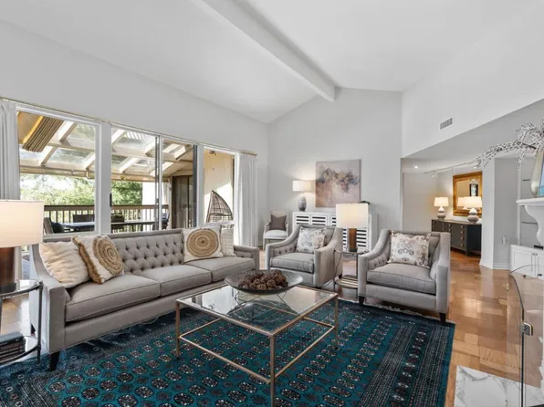 300 Sand Hill Cir APT 303, Menlo Park, CA 94025