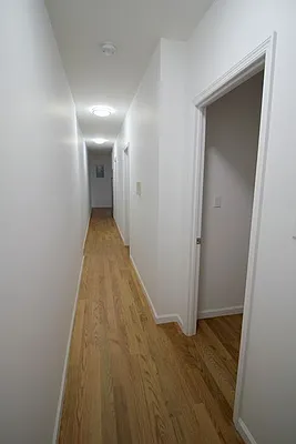 Rented by Elite NY Holdings | media 28