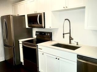 3001 Gillham Rd APT 201, Kansas City, MO 64108