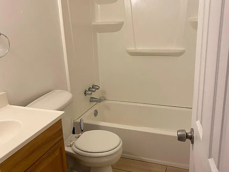 900 E Ocean View Ave — Photo 2