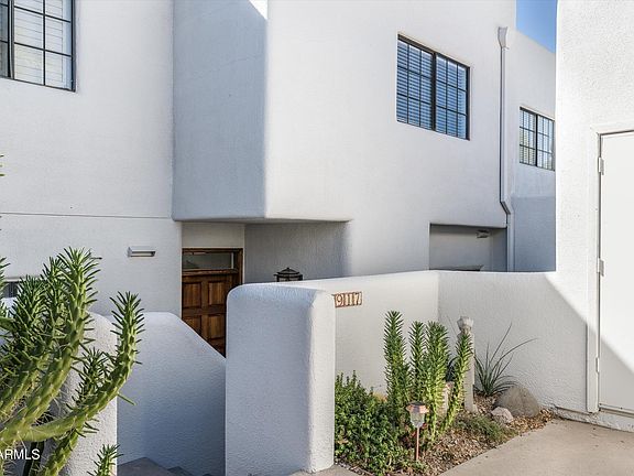 2nd image of 2917 E KEIM Drive