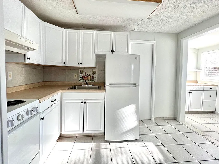 451 Skinner Blvd #C — Photo 5