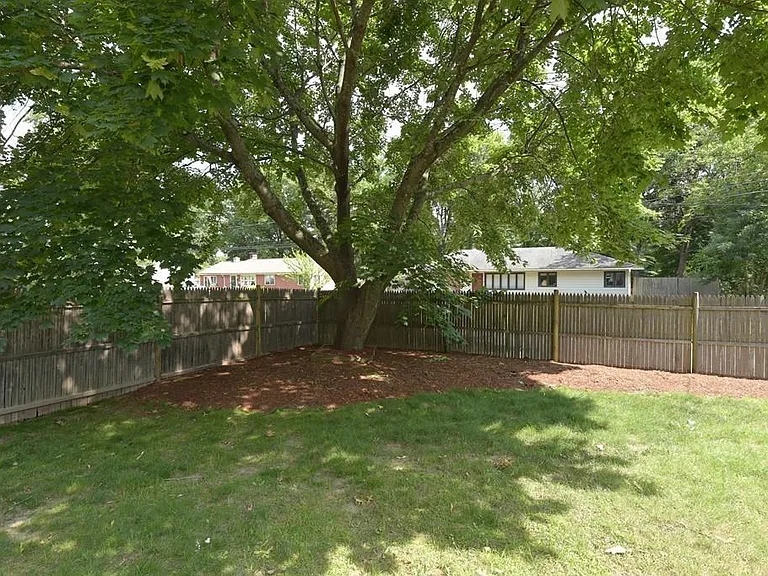 12 Fairfield Rd — Photo 14