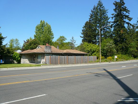 2nd image of 8718 72nd Avenue Ct SW