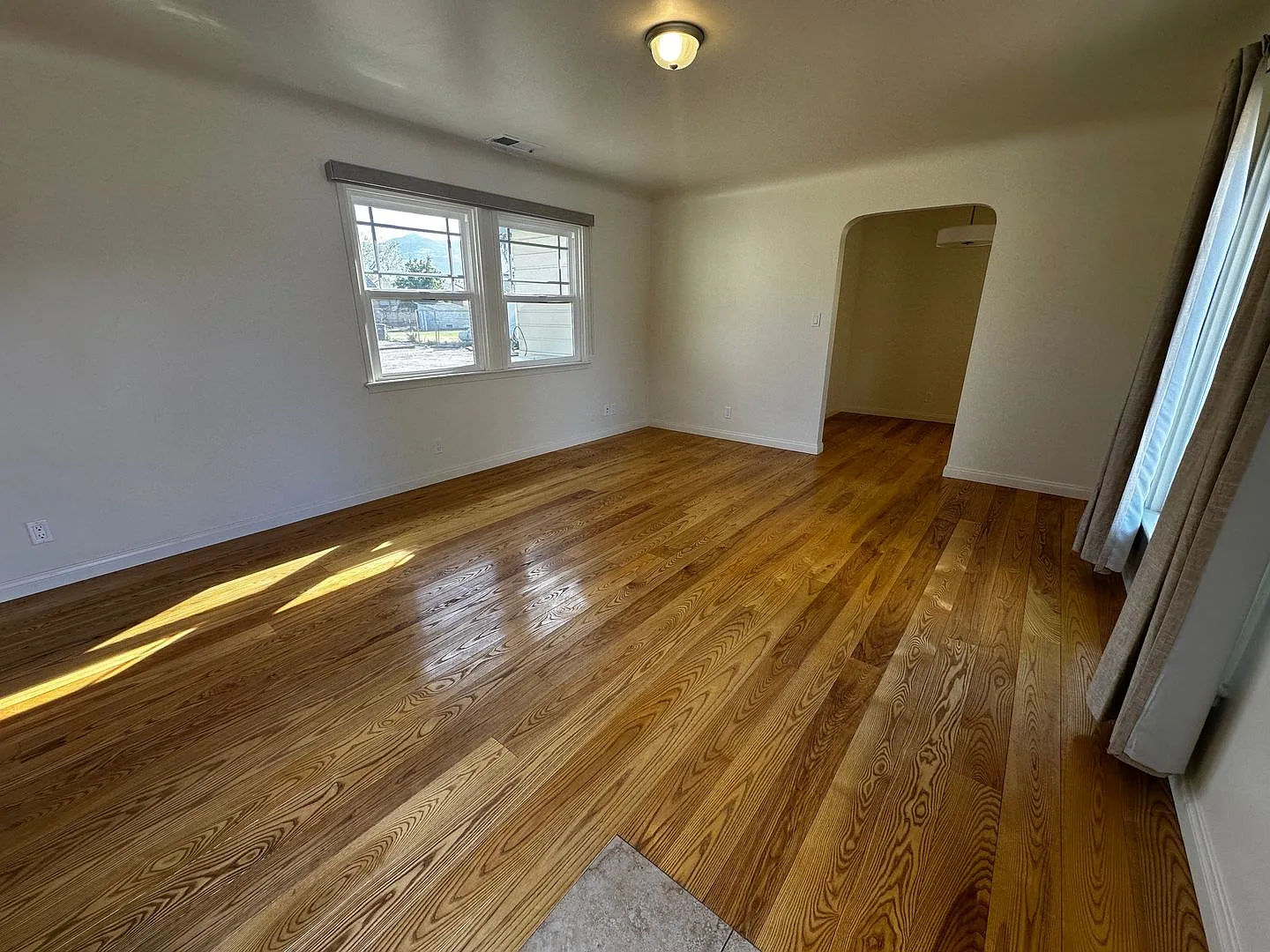 Down town 2bedroom, 1 bath — Photo 2