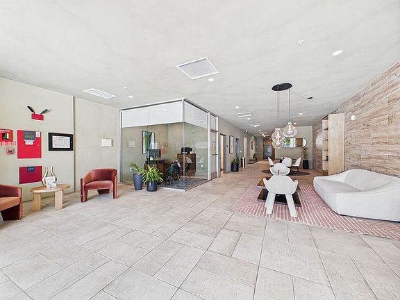 5th image of 5181 W Adams Blvd #302