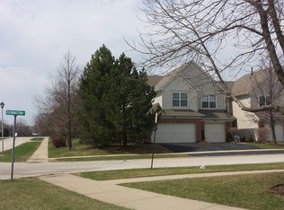 1404 Remington Ct, Grayslake, IL 60030