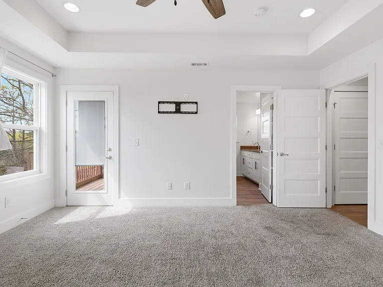 2622 Airpark Dr — Photo 29