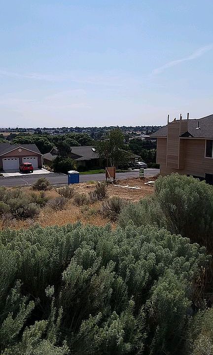 2nd image of 444 Patrick Rd