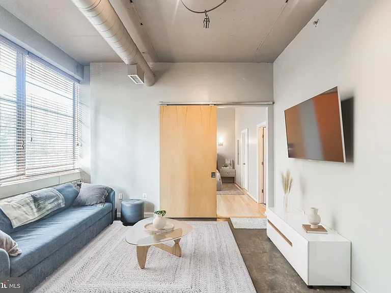 701 Lamont St NW #20 — Photo 15