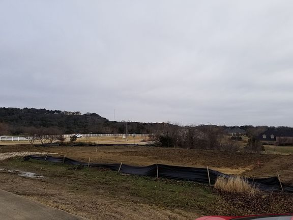 2nd image of 2800 Eden Dr