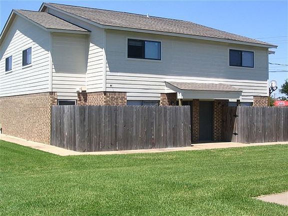 2nd image of 2813 Longmire Dr APT D