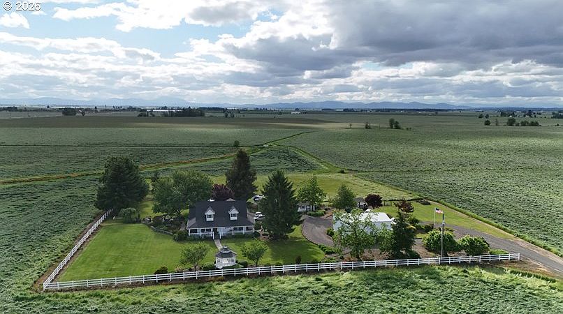 1st image of 33174 Langmack Rd