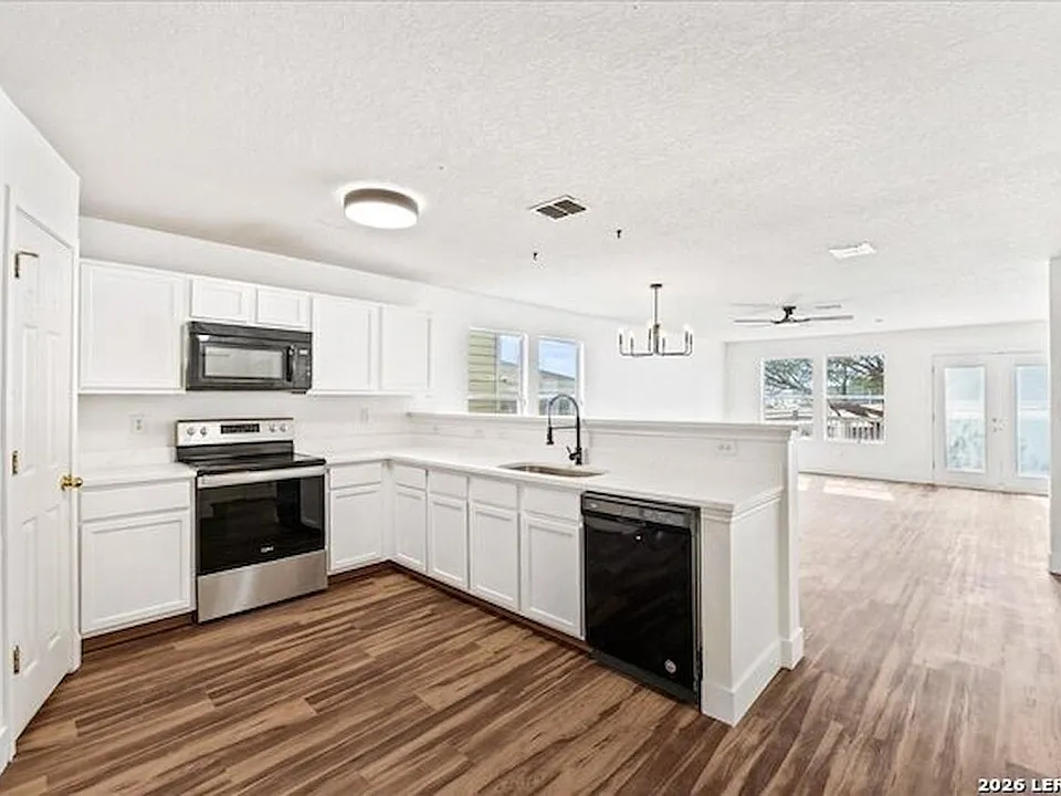 6718 Loma Blanca