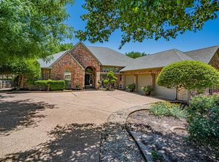 5215 Fairway Cir, Granbury, TX 76049