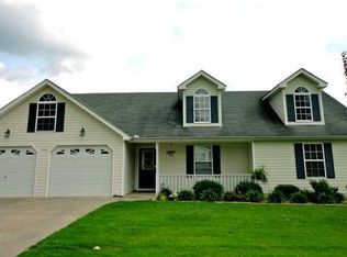 125 Century Dr, Rossville, GA 30741