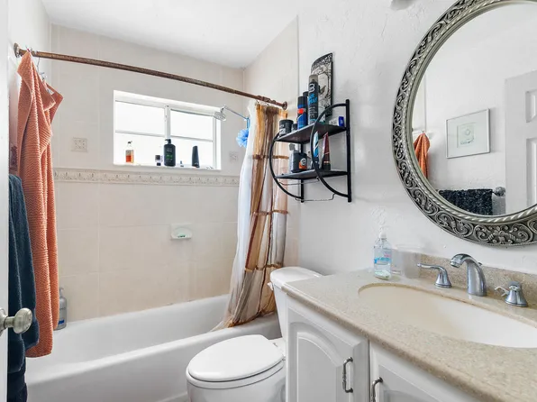 16946 SW 145th Avenue, Miami, FL 33177