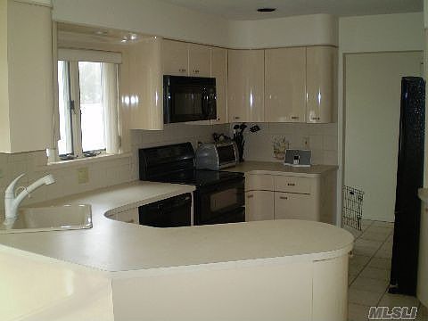 2nd image of 3878 Illona Ln