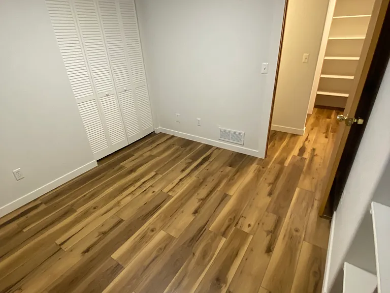 Red Sunset Pl — Photo 35