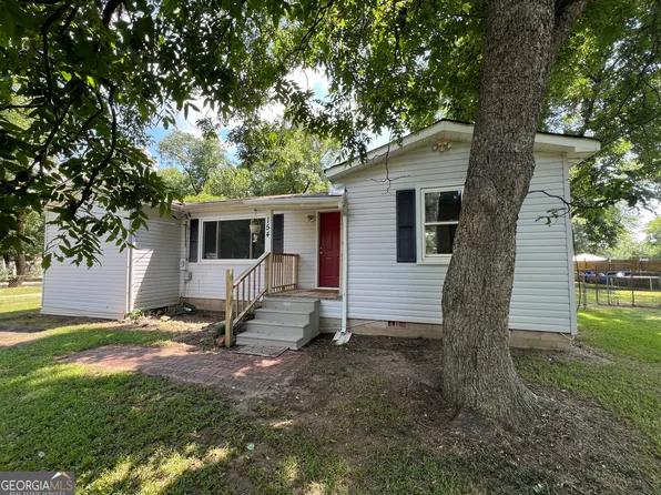 154 Liz Acres Dr, Barnesville, GA 30204