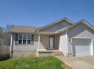 709 Andra Dr, Radcliff, KY 40160