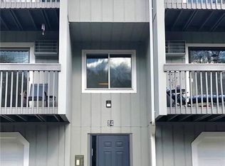 84 Buddington Rd APT 7, Groton, CT 06340