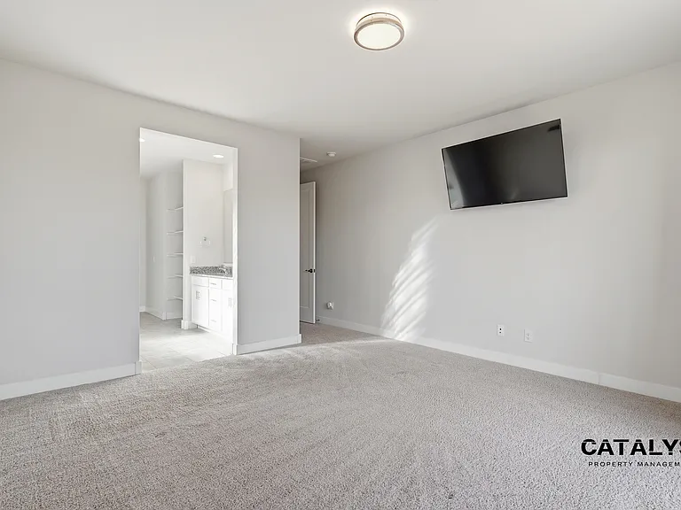 6926 W Winston Dr — Photo 31