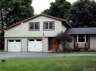 39 Locust St, Angola, NY 14006