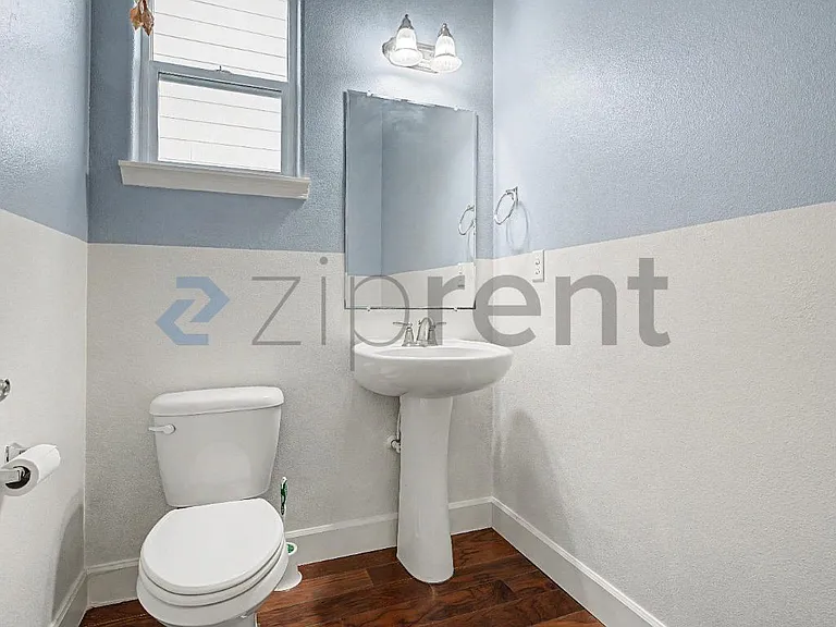 6138 SE Thornapple St — Photo 10