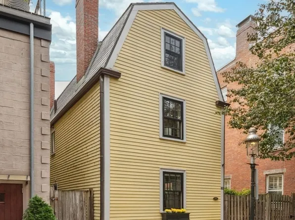 23 Prescott St, Charlestown, MA 02129