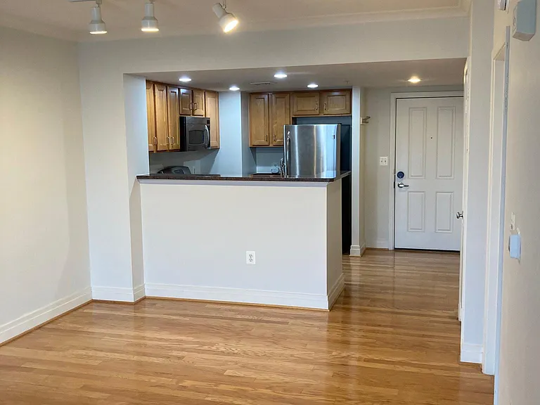 414 Water St #2710 — Photo 17