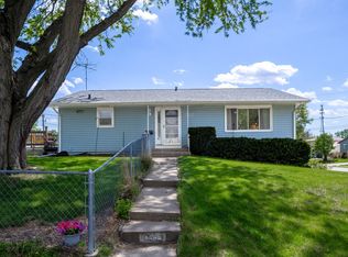 2665 W 35th St, Davenport, IA 52806
