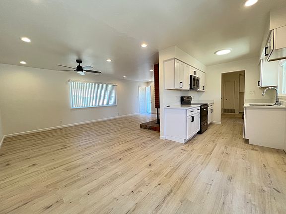 3rd image of 1515 Sereno Dr