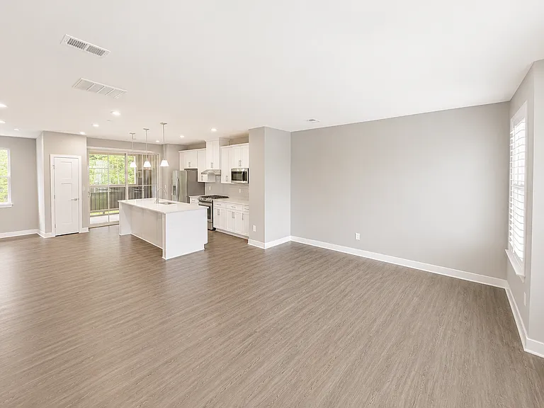 12 Questover Dr — Photo 8