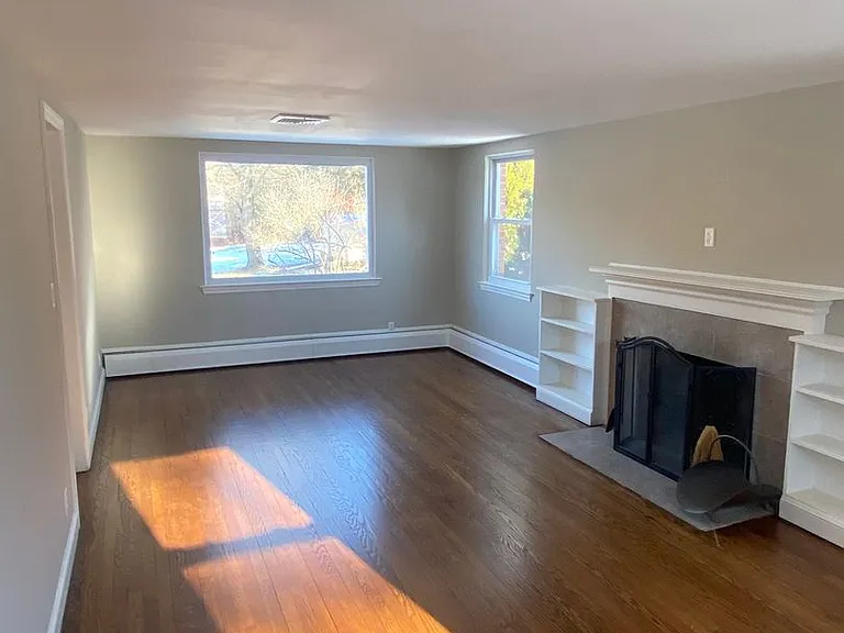 79 Brook St — Photo 11