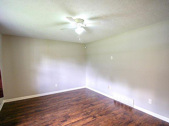 4th image of 7007 Ashby Ln