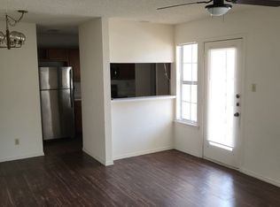 1741 Crest Grove Dr, Arlington, TX 76012