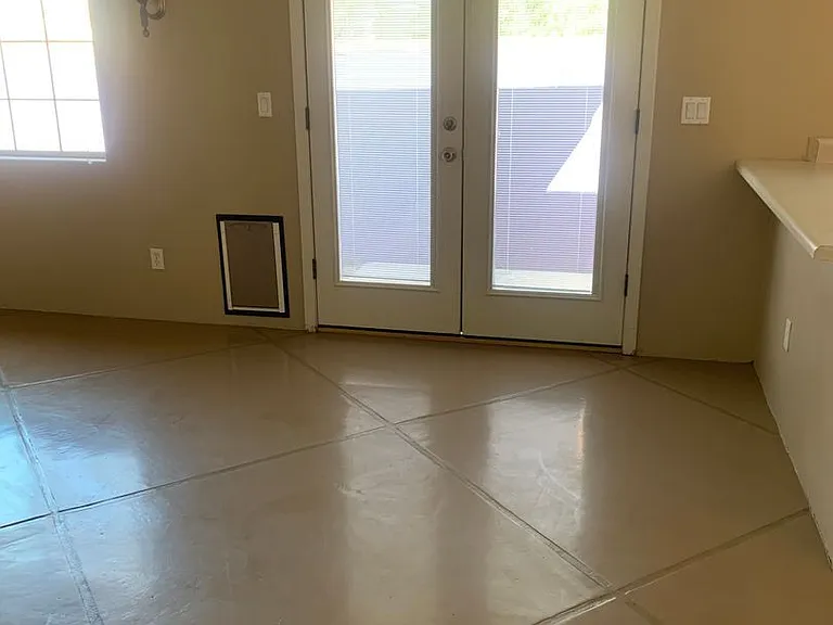 2940 N Adelaide Farms Pl — Photo 5