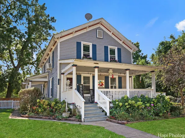 303 W Washington St, Marengo, IL 60152