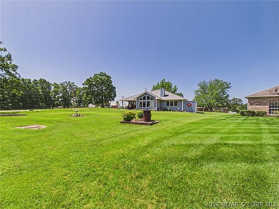 4th image of 100 Eagle Ave