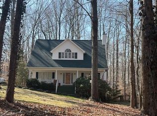 4913 Golden Oaks Dr, Oak Ridge, NC 27310