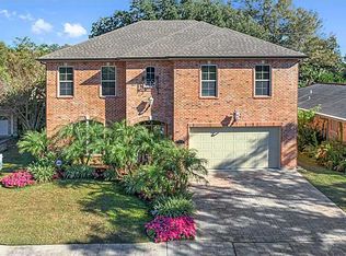 3213 Ridgeway Dr, Metairie, LA 70002