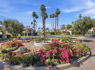 2001 Camino Parocela #J71, Palm Springs, CA 92264