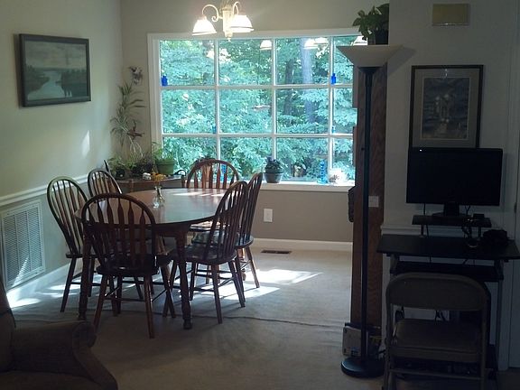 Dining room & bow window