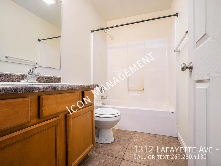 1312 Lafayette Ave #B — Photo 12