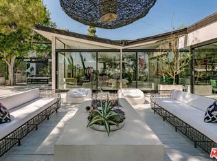 8700 Hollywood Hills Rd, Los Angeles, CA 90046